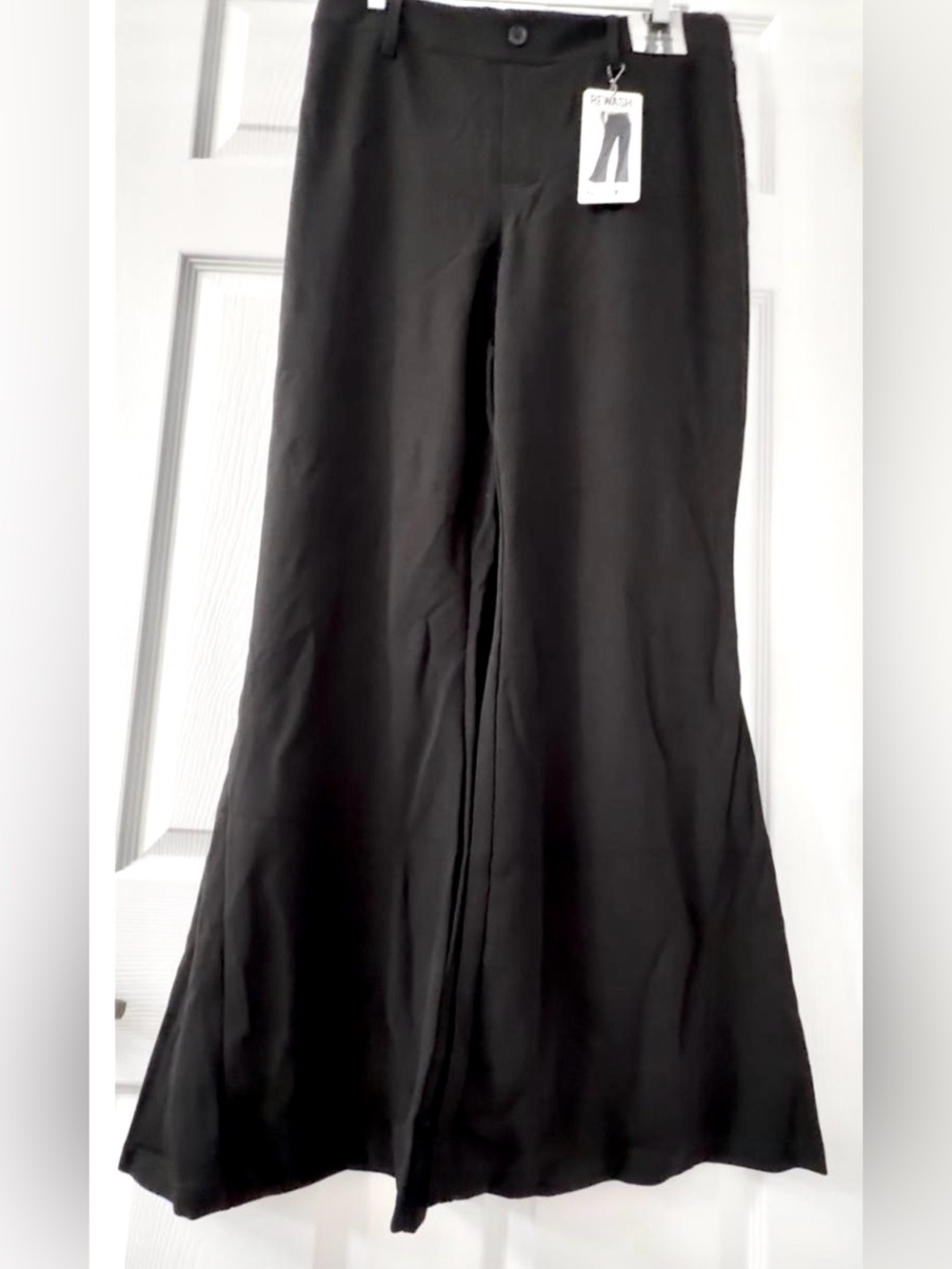 Rewash Women’s Black Bell Bottom Pants M